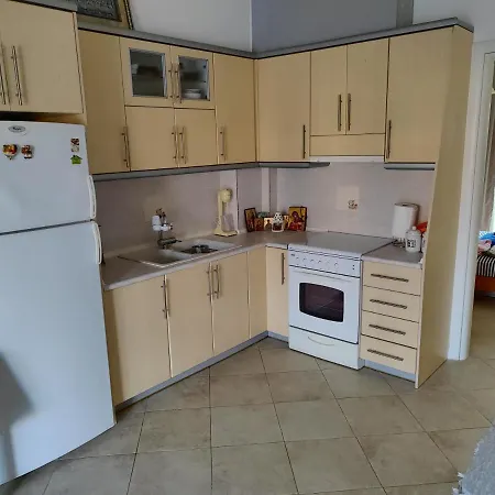 Апартаменты Lela Apartment Криопиги